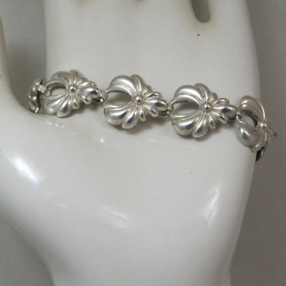 Sterling Silver "Lang" Flower Link Bracelet 7 Inches - Picture 1 of 7